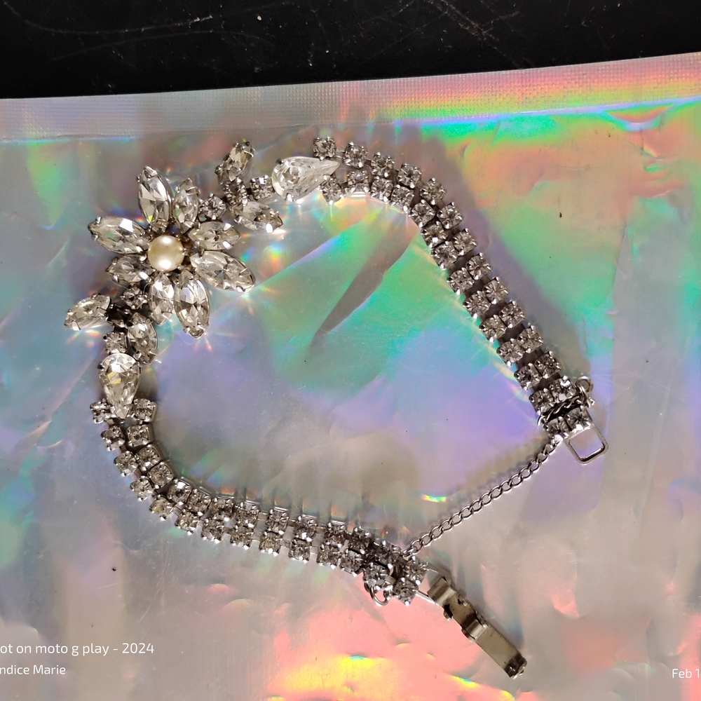 Elegant Silver Crystal Bracelet